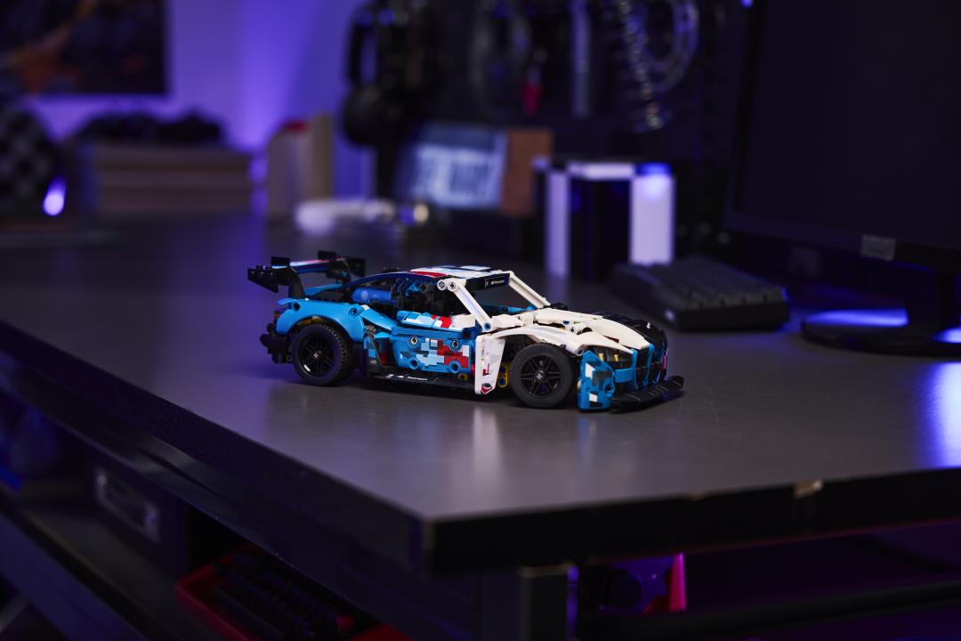LEGO Technic BMW M4 GT3 EVO Race Car | 42226