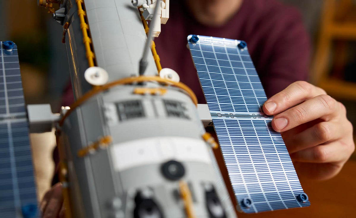 LEGO Icons Hubble Space Telescope | 11382