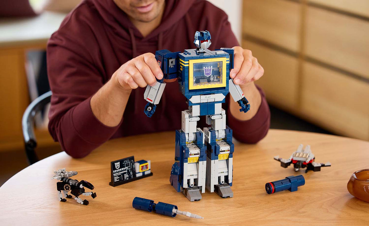 LEGO Icons Transformers: Soundwave | 10358
